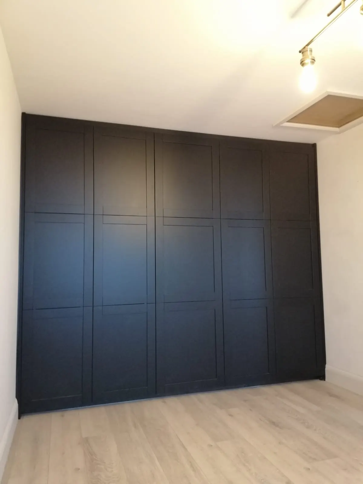 second fix carpentry